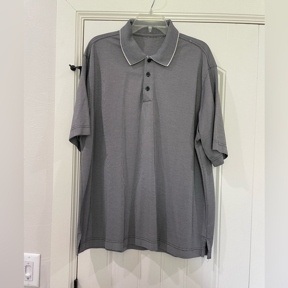 Source Unknown Other - Men’s Black & White Polo shirt XL